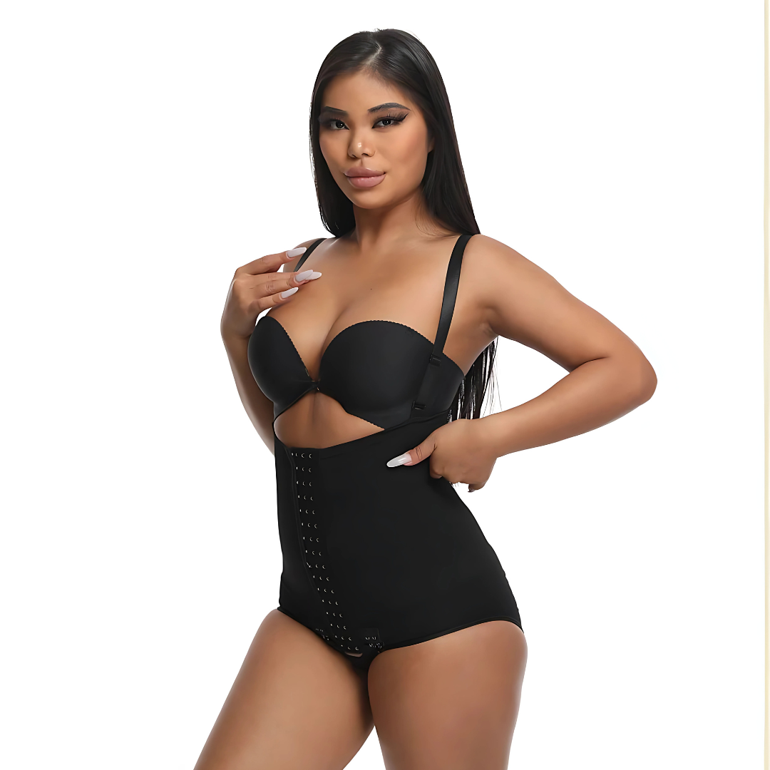 Short Gainant à Bretelles – Taille Haute & Maintien Confortable | Curvia